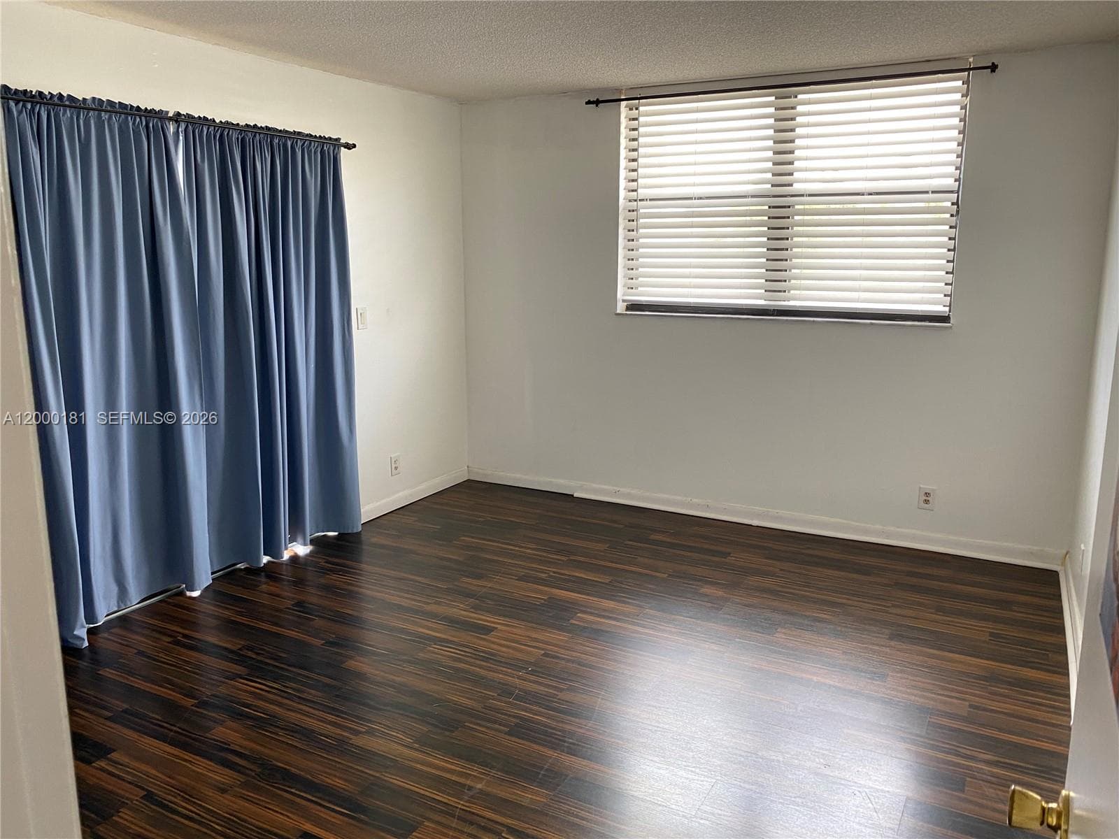 GOLDEN ISLES LAKES CONDO · #3D in Hallandale Beach - Photo 10