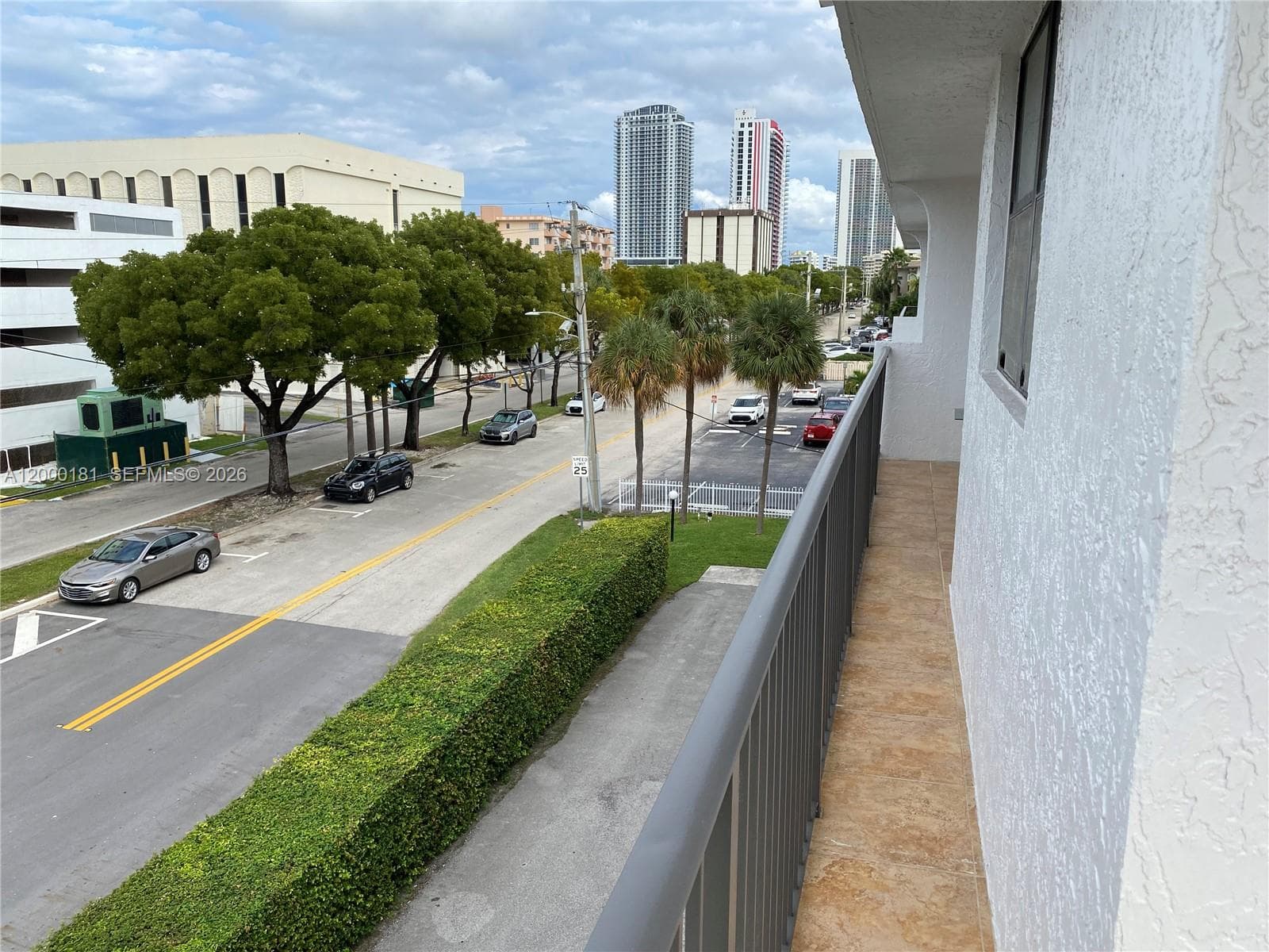 GOLDEN ISLES LAKES CONDO · #3D in Hallandale Beach - Photo 21