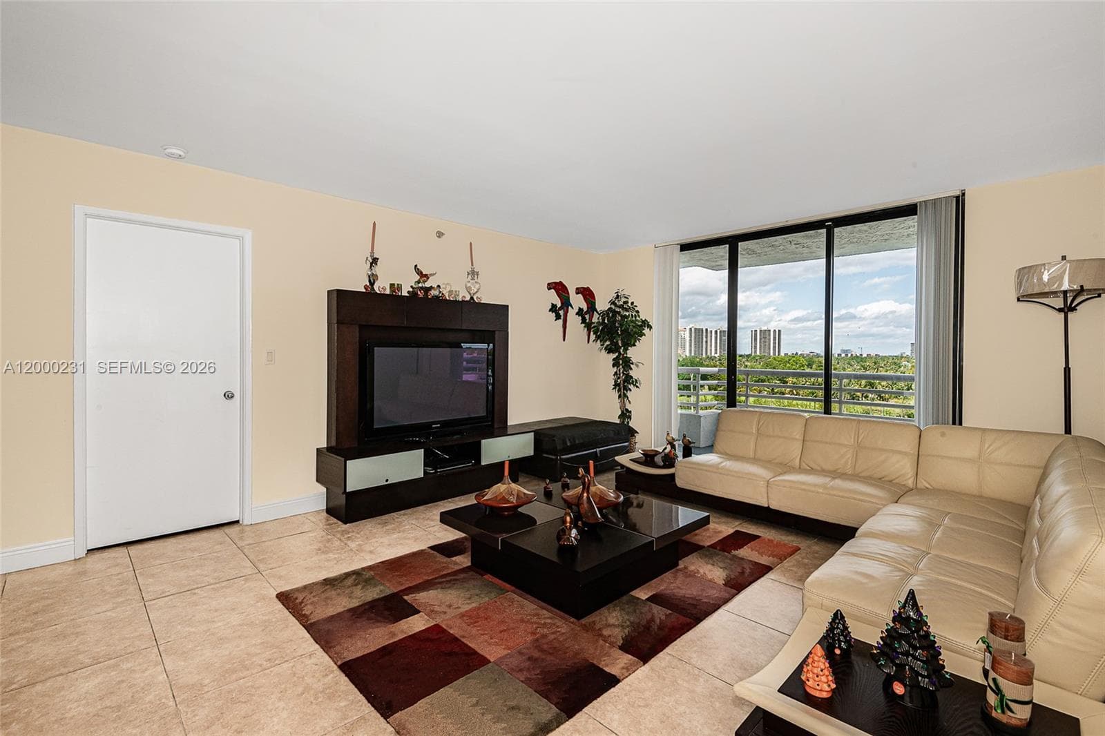 PARC CENTRAL AVENTURA EAS · #711 in Aventura - Photo 11