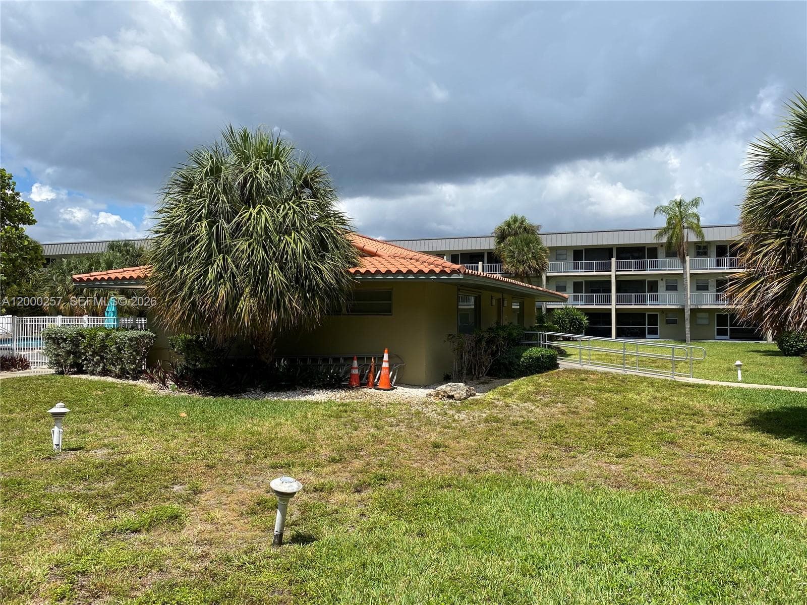 PARADISE BY THE SEA · #110 in Hallandale Beach - Photo 36