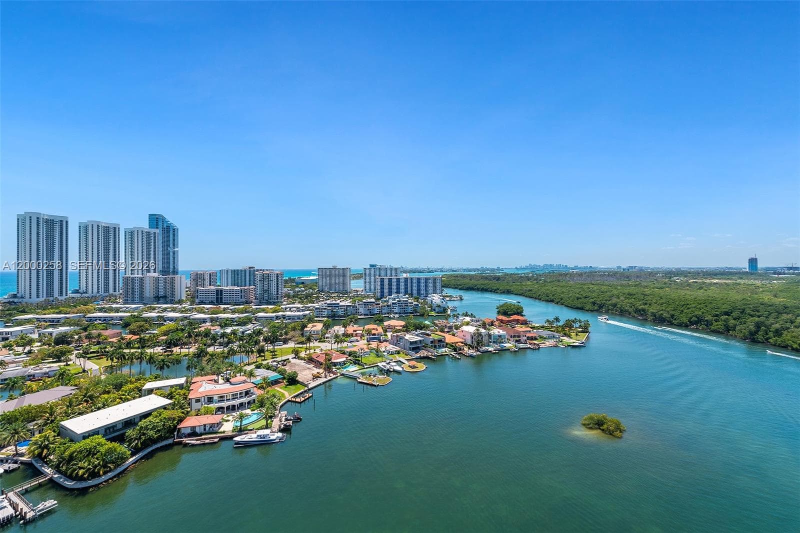 400 Sunny Isles Blvd #PH-03 photo 19