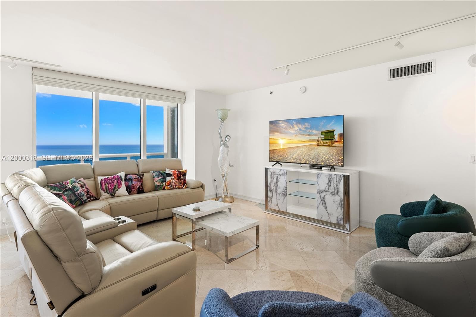 BEACH CLUB CONDO · #3301 in Hallandale Beach - Photo 2