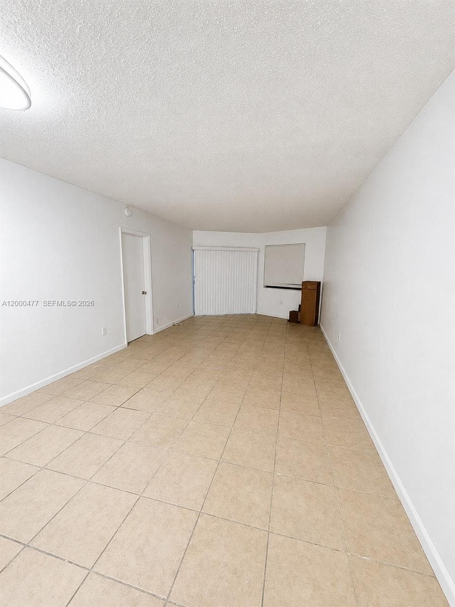 SKY LAKE GARDENS NO 1 CON · #103 in Miami - Photo 13