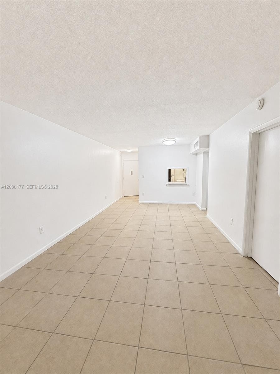 SKY LAKE GARDENS NO 1 CON · #103 in Miami - Photo 12