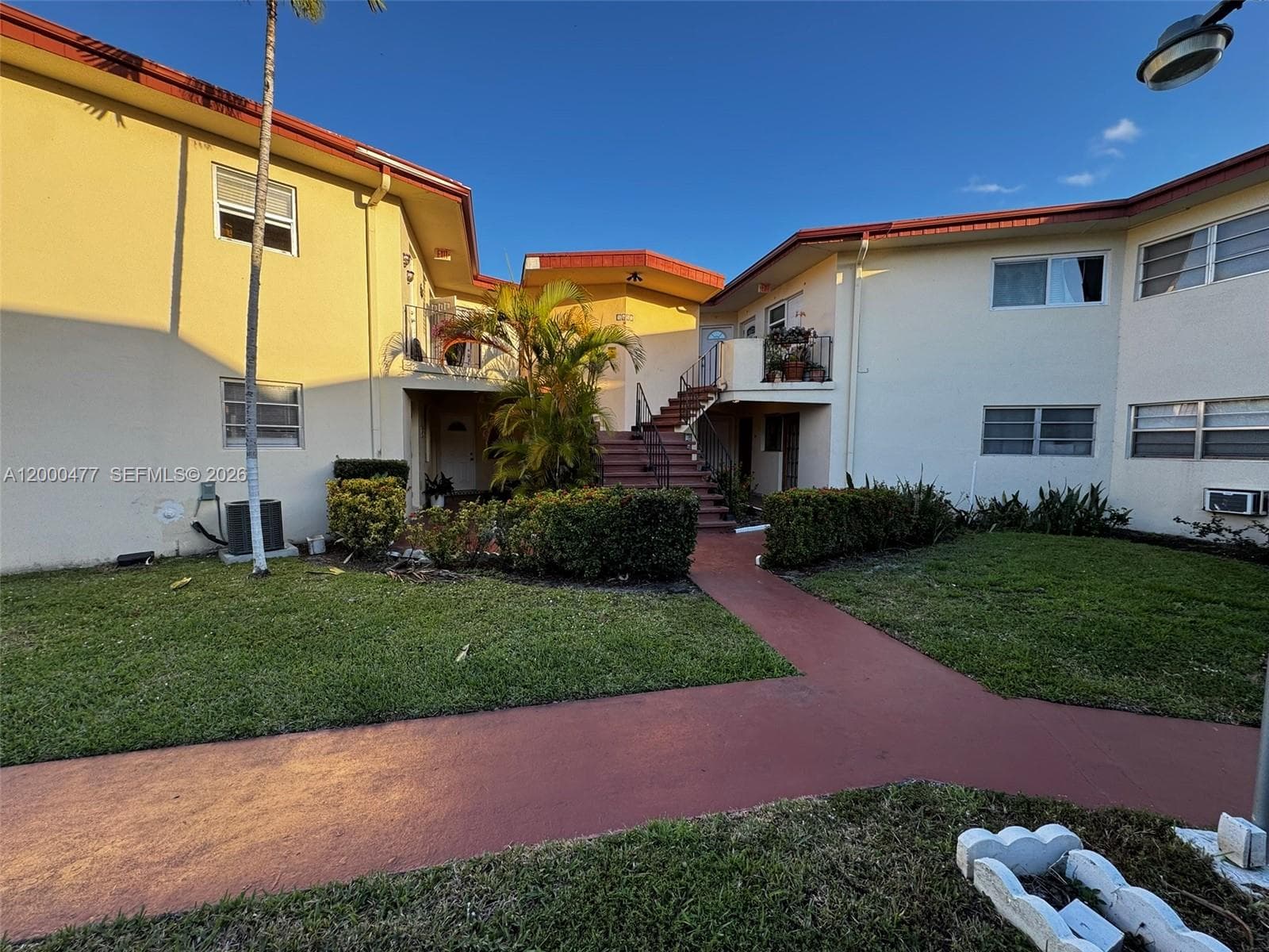 SKY LAKE GARDENS NO 1 CON · #103 in Miami - Photo 9