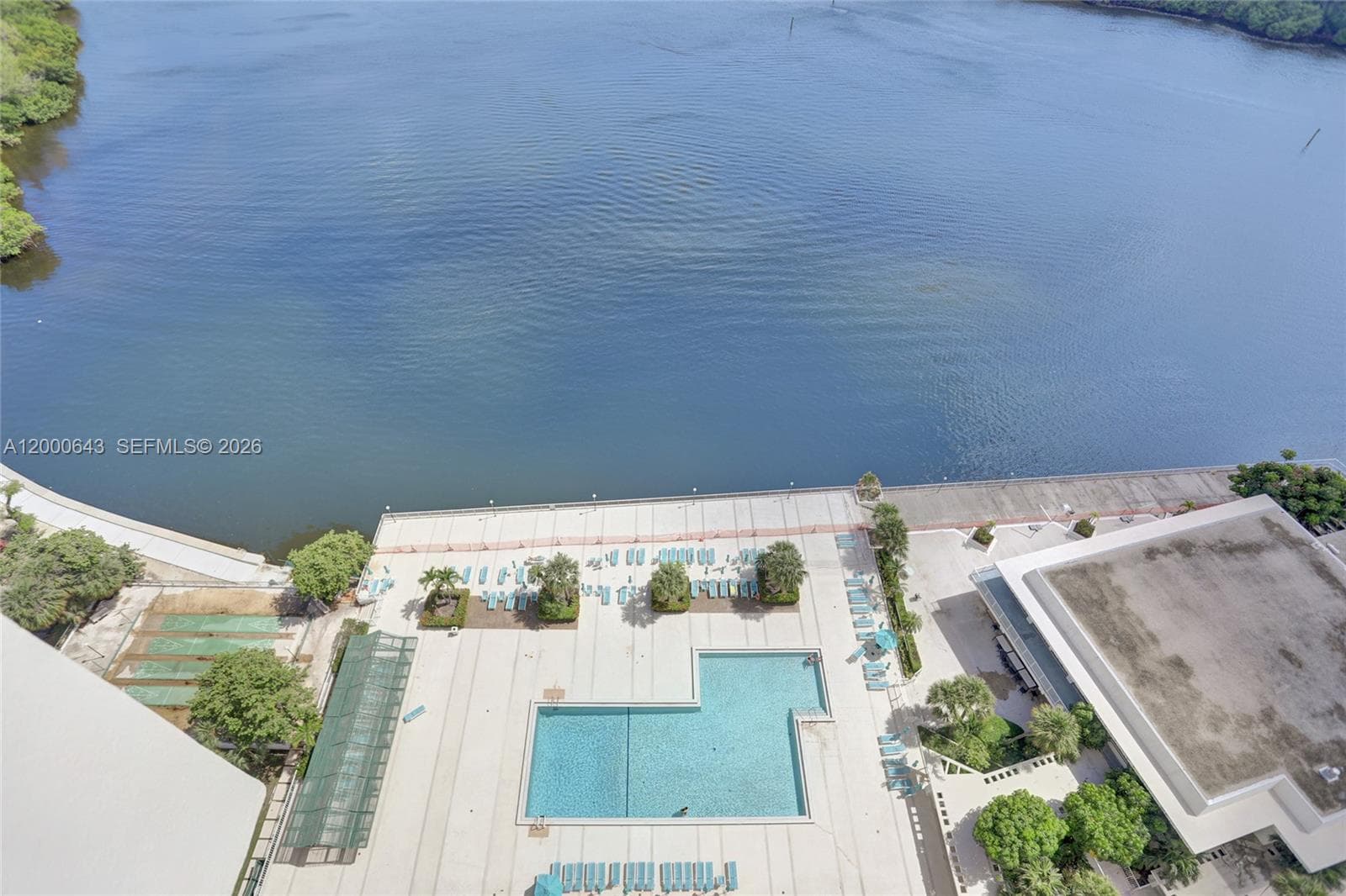 Arlen House Condo · #PH10 in Sunny Isles Beach - Photo 11