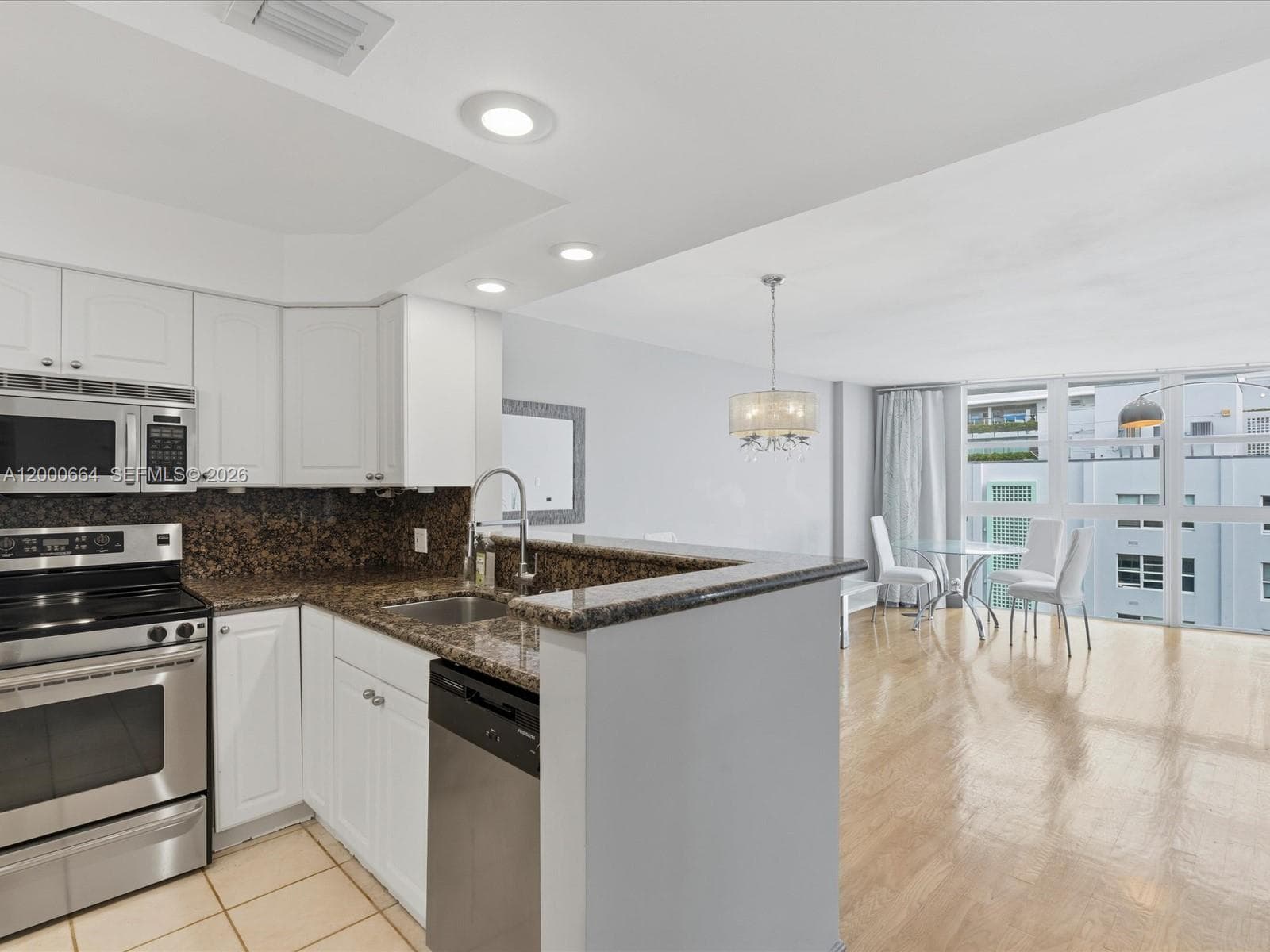 BAYVIEW TERR CONDO · #1506 in Miami Beach - Photo 5