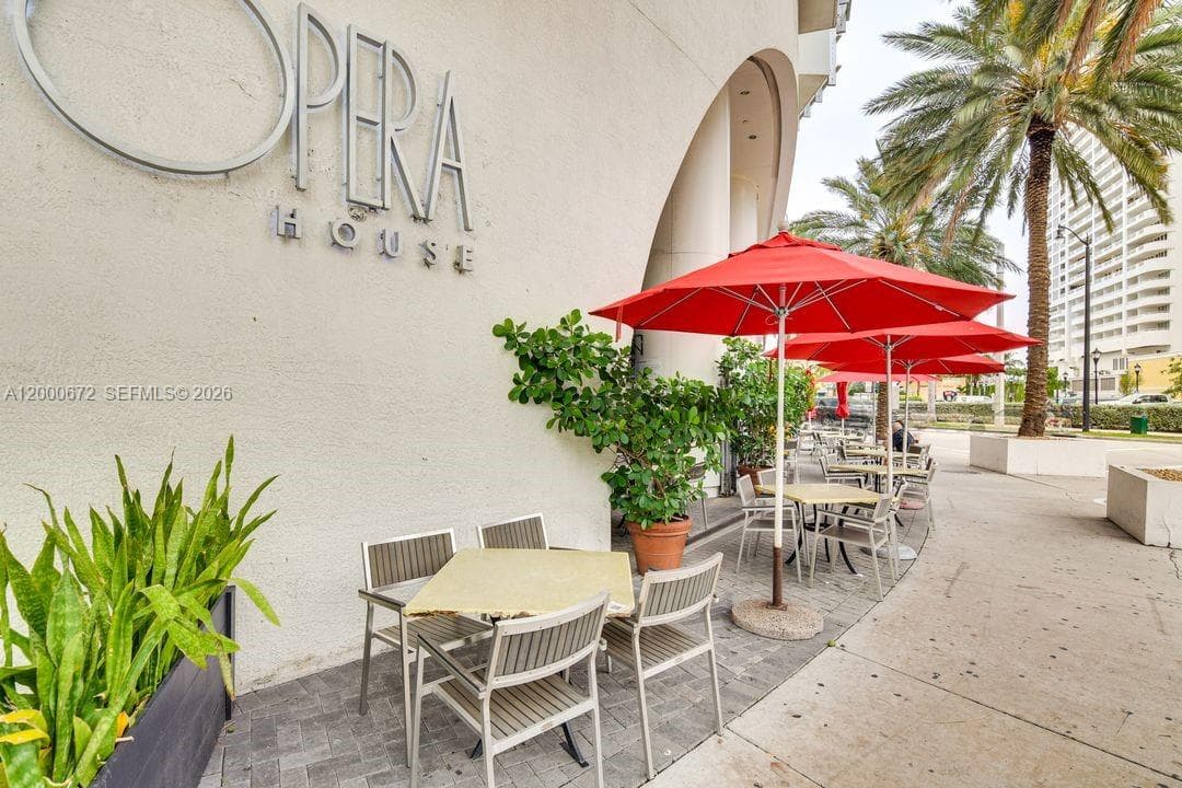 Opera Tower · #1909 in Miami - Photo 13