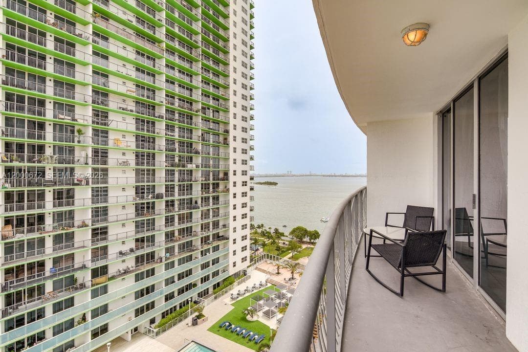 Opera Tower · #1909 in Miami - Photo 5