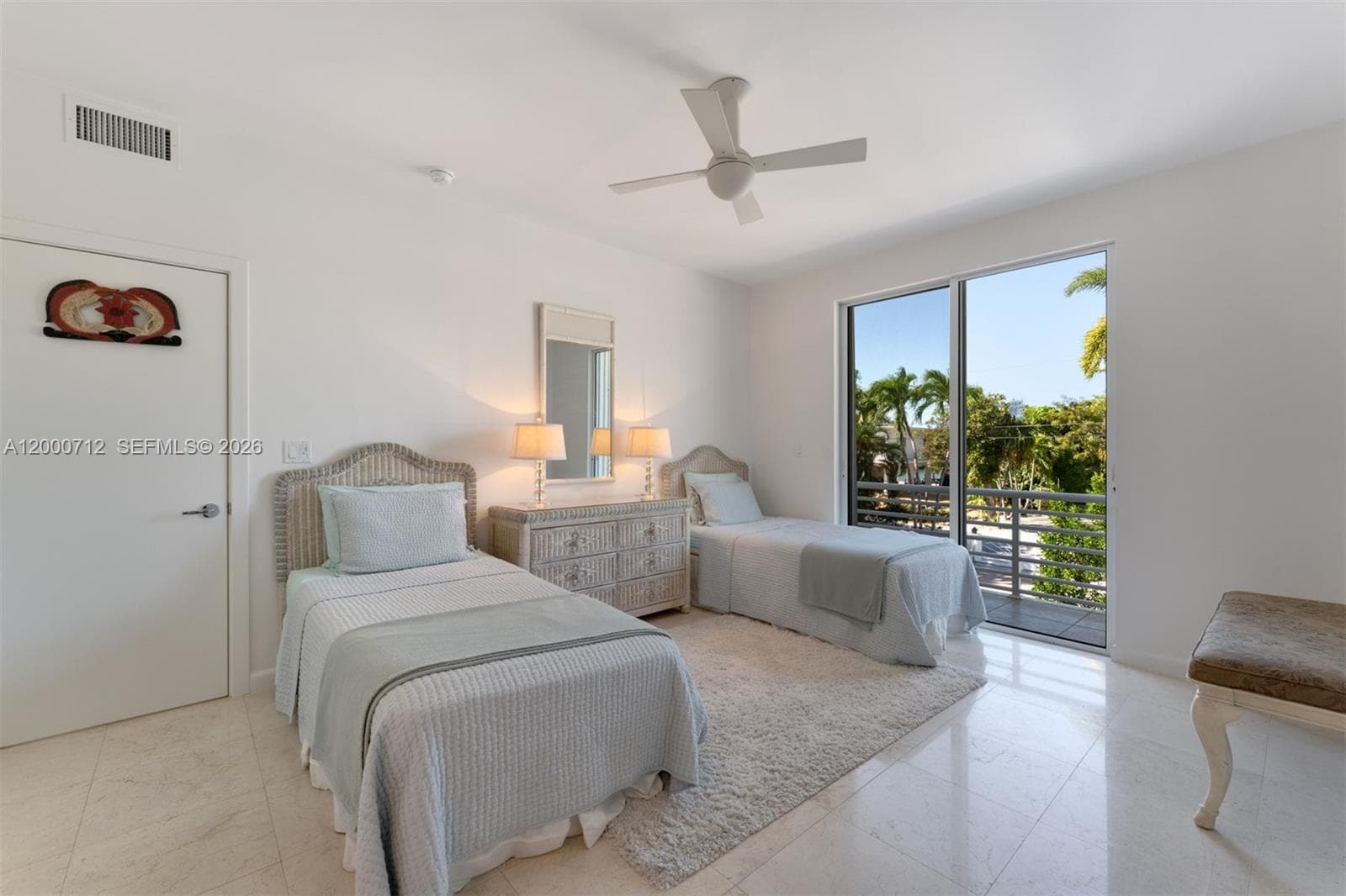 137 Sapodilla Dr photo 33