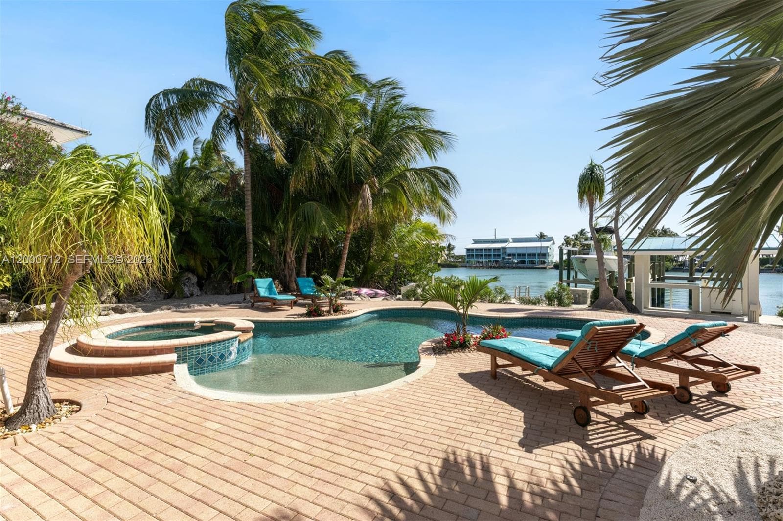 137 Sapodilla Dr photo 58