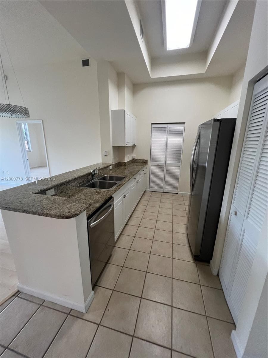 TURNBERRY ON THE GREEN CO · #210 in Aventura - Photo 5
