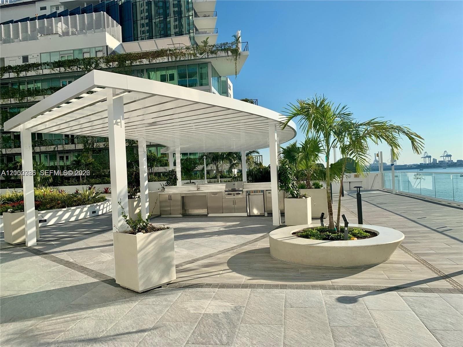 THE WAVERLY AT SOUTH BEAC · #711 in Miami Beach - Photo 24