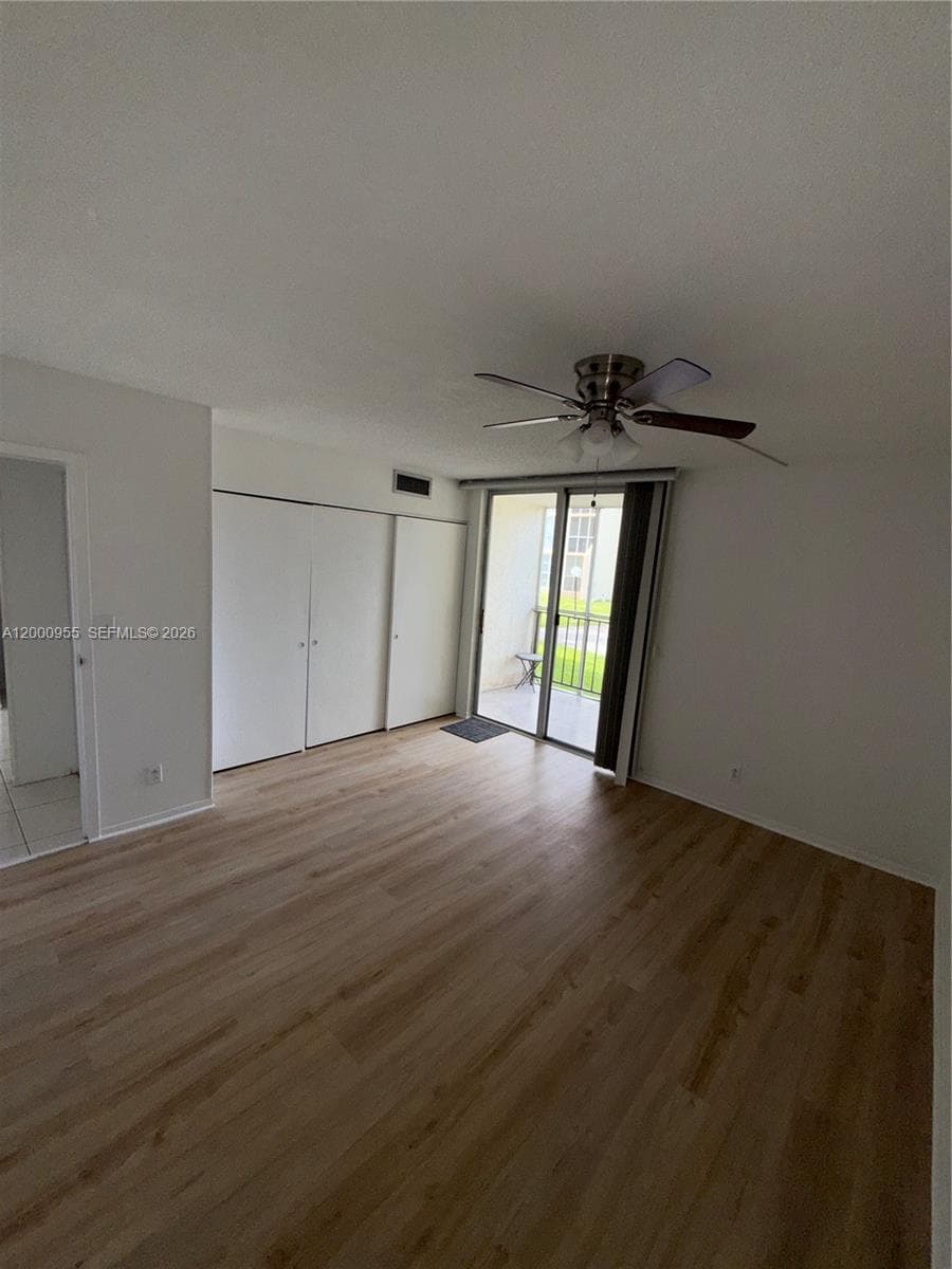 DESOTO PARK CONDO · #109 in Hallandale Beach - Photo 7