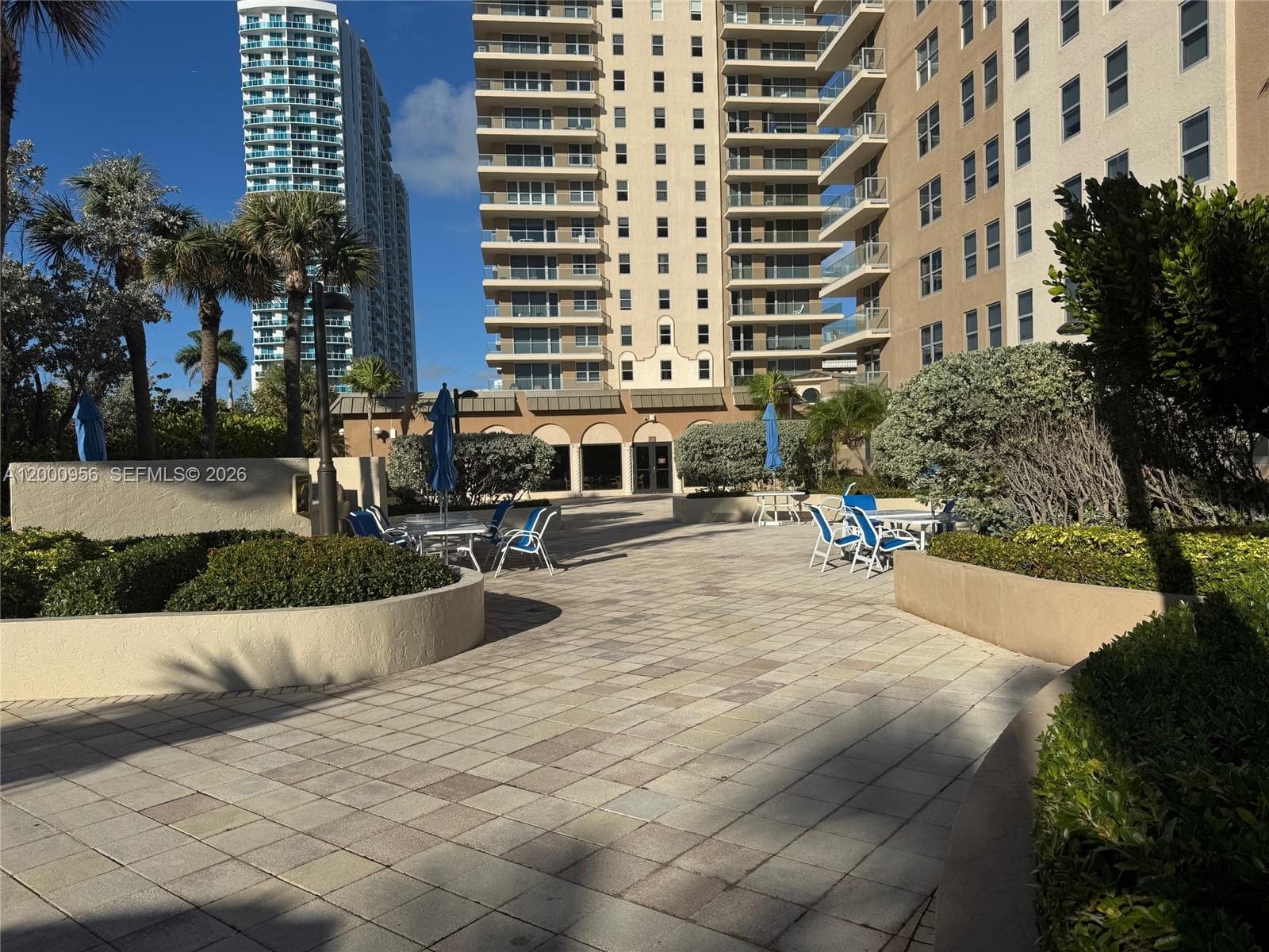 Malaga Towers · #17C in Hallandale Beach - Photo 32