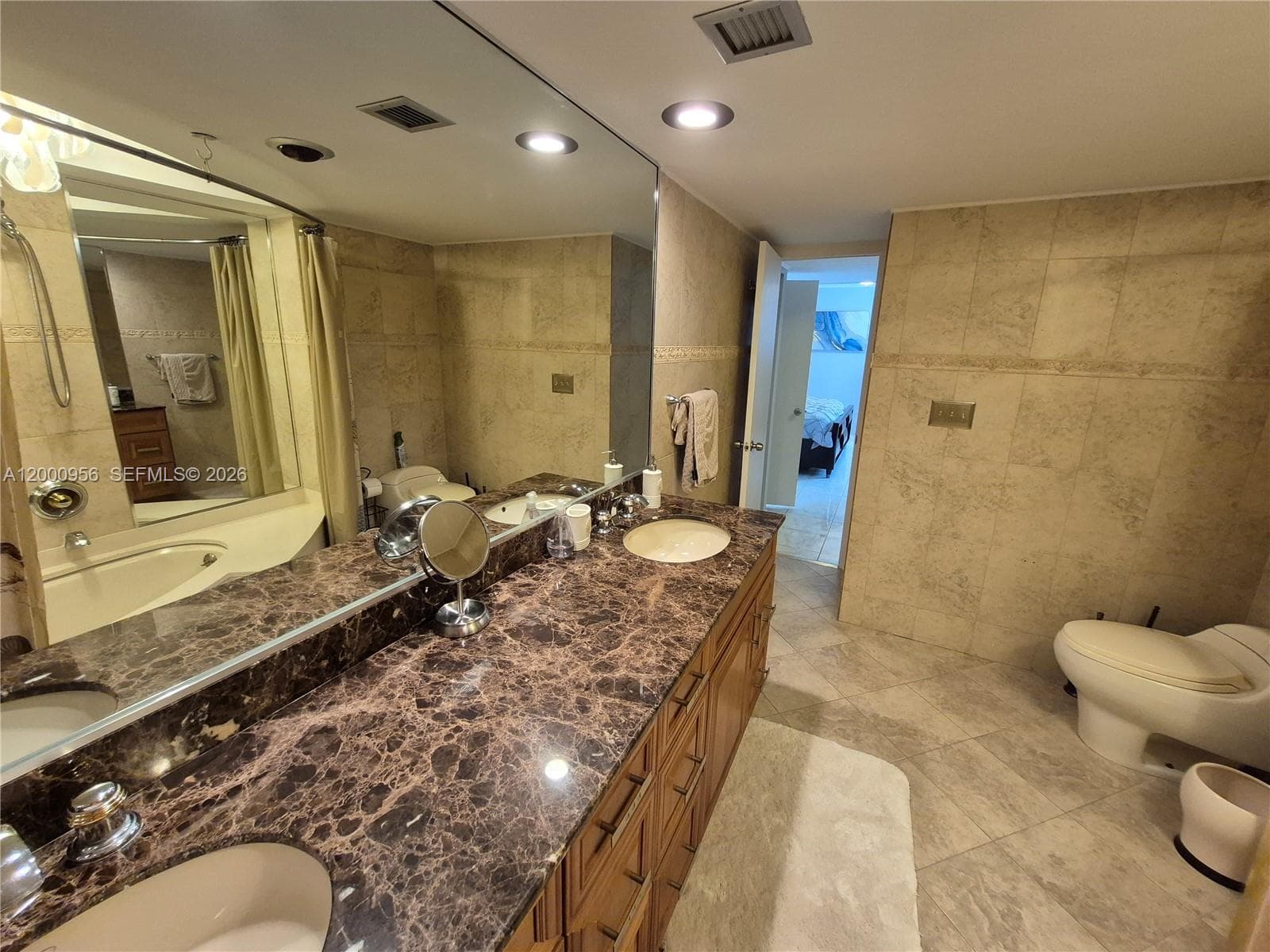 Malaga Towers · #17C in Hallandale Beach - Photo 28
