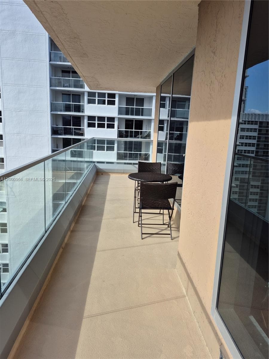 Malaga Towers · #17C in Hallandale Beach - Photo 10