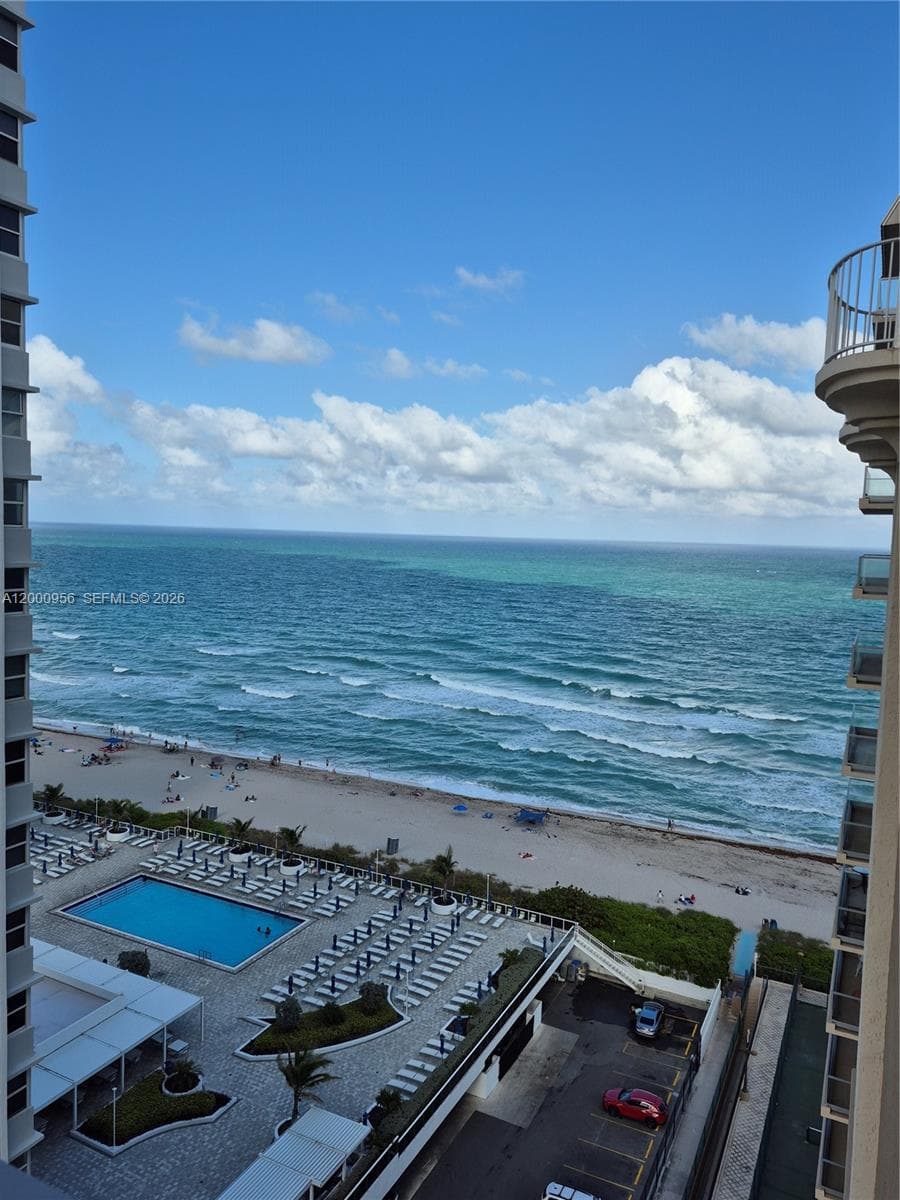 Malaga Towers · #17C in Hallandale Beach - Photo 14