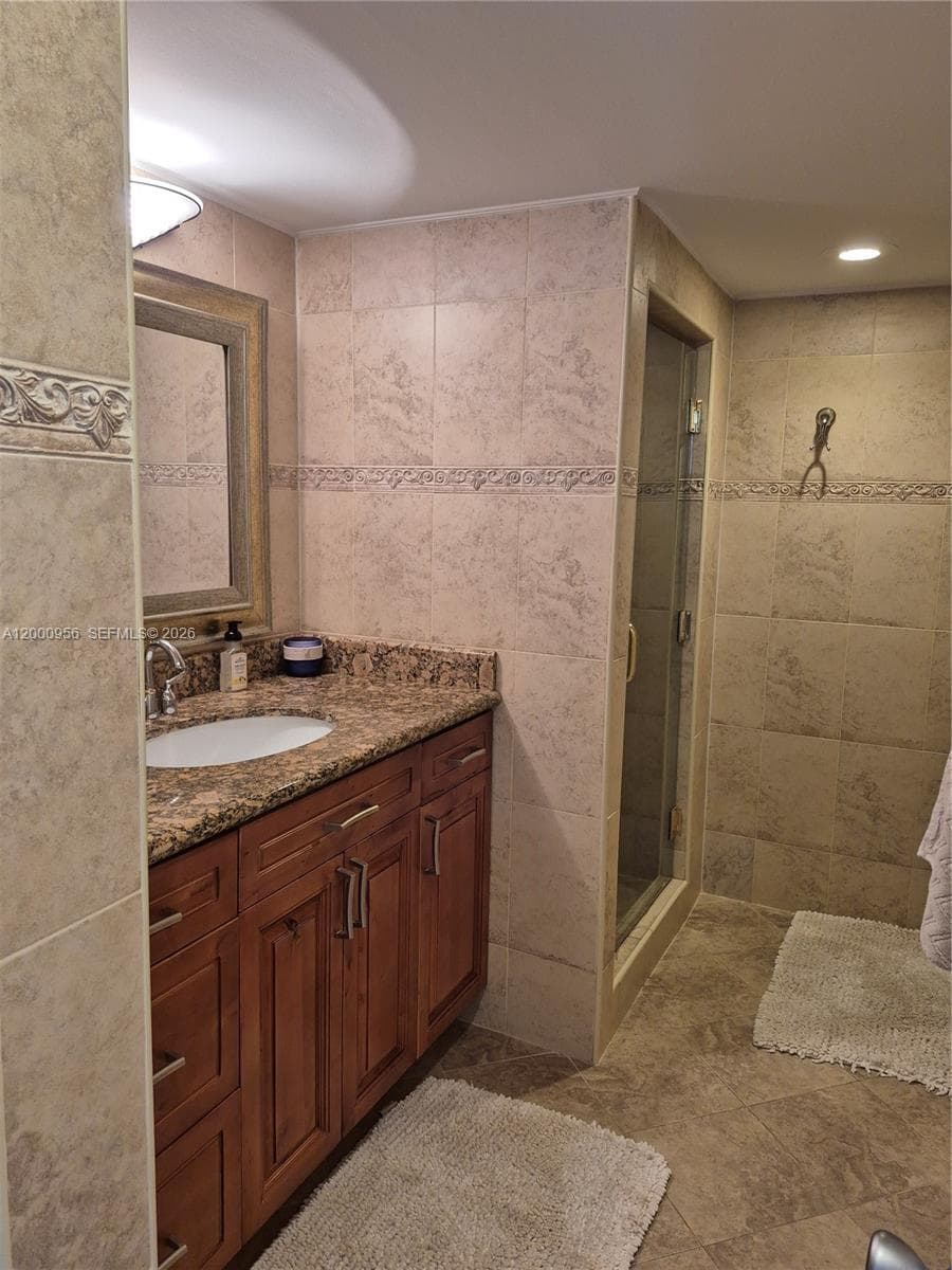 Malaga Towers · #17C in Hallandale Beach - Photo 21