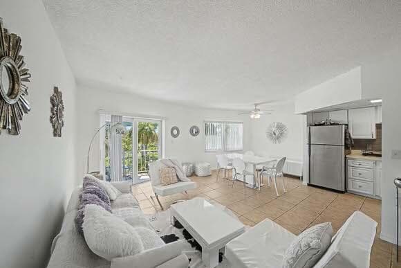 6 Dining Area (2)