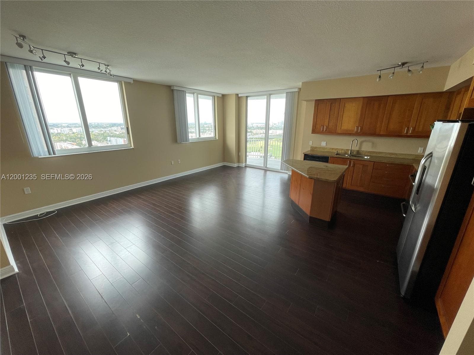 DUO CONDOMINIUM EAST · #2002E in Hallandale Beach - Photo 6