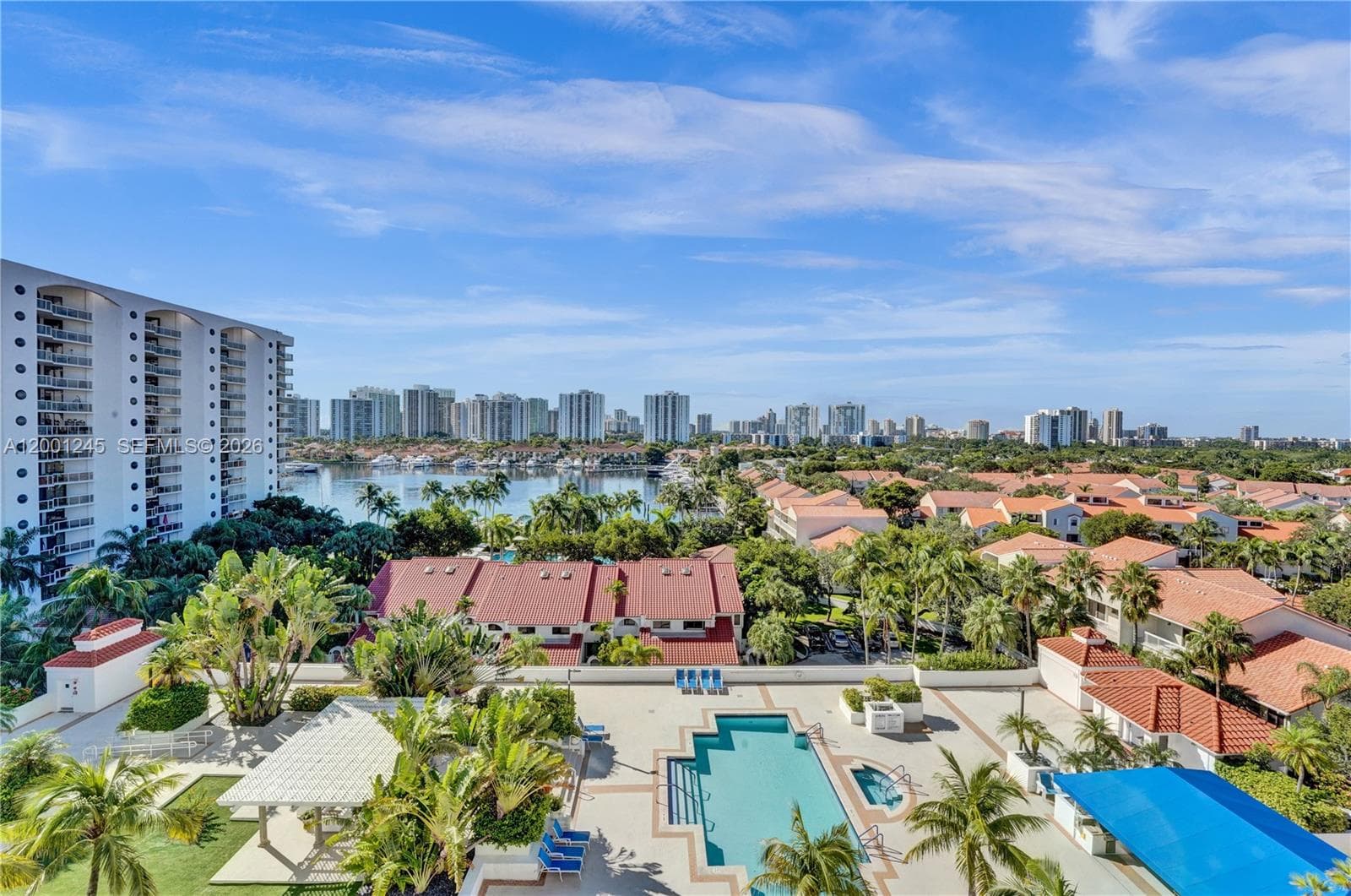 HARBOR TOWERS · #904 in Aventura - Photo 2