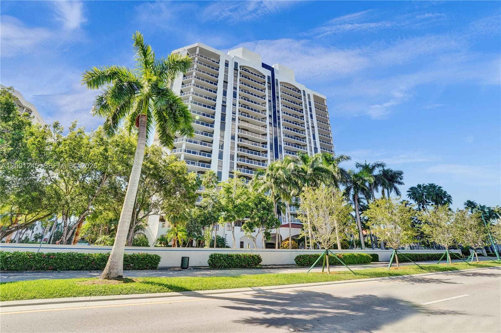 HARBOR TOWERS · #904 in Aventura - Photo 76