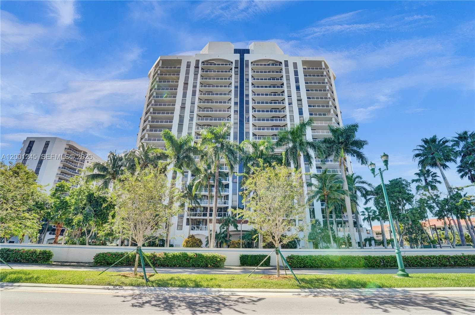 HARBOR TOWERS · #904 in Aventura - Photo 77