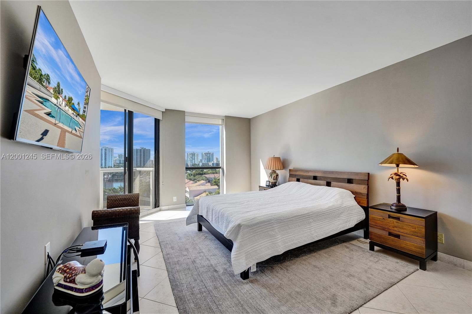 HARBOR TOWERS · #904 in Aventura - Photo 32