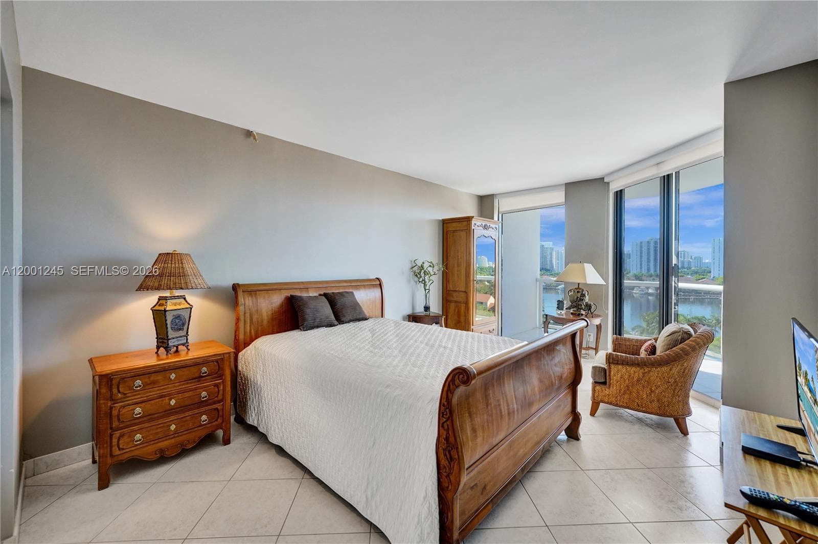 HARBOR TOWERS · #904 in Aventura - Photo 9