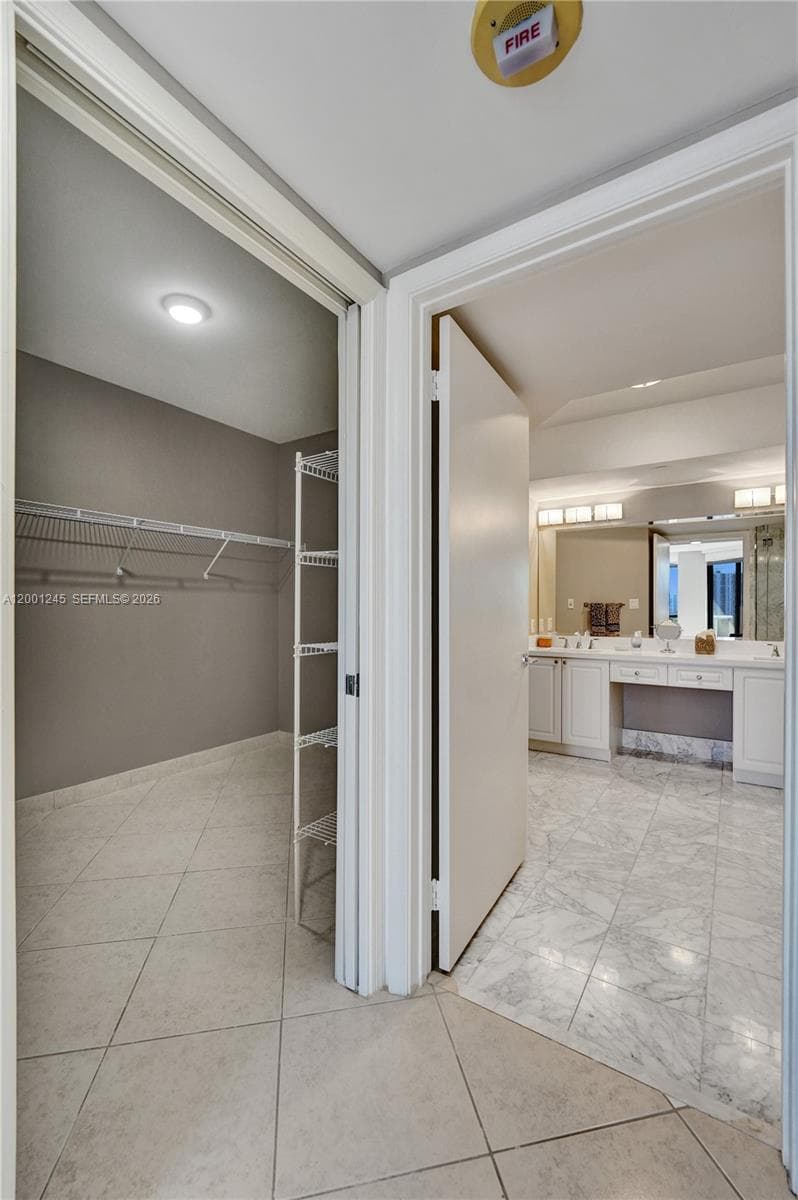 HARBOR TOWERS · #904 in Aventura - Photo 38