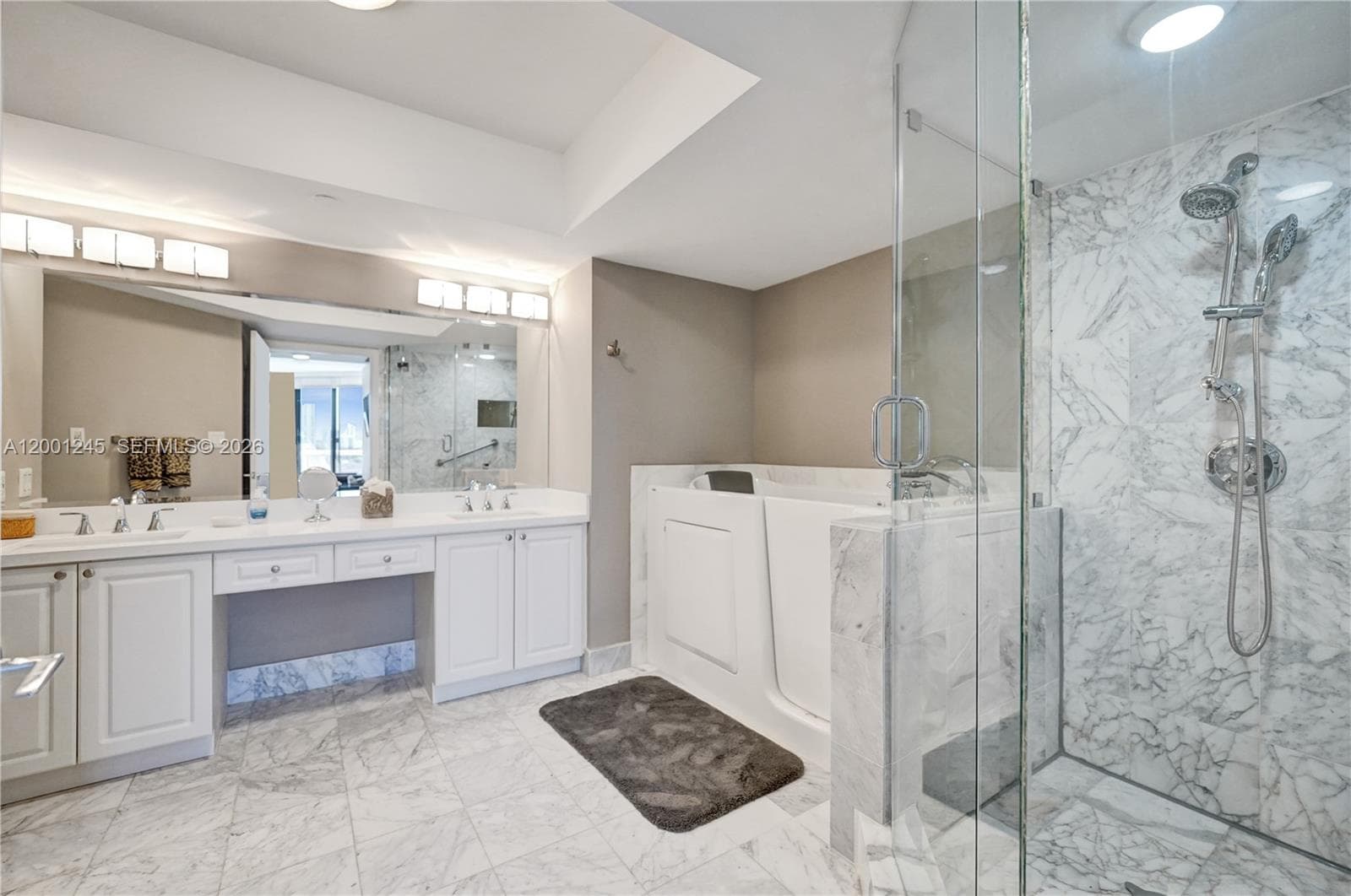 HARBOR TOWERS · #904 in Aventura - Photo 39