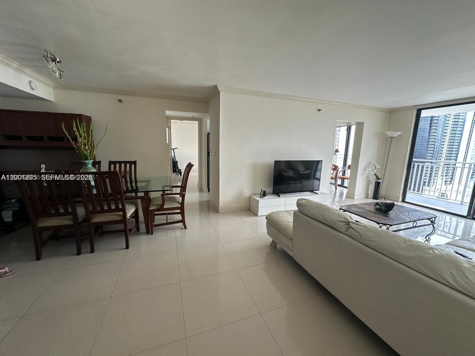 WINSTON TOWERS 600 · #2202 in Sunny Isles Beach - Photo 9