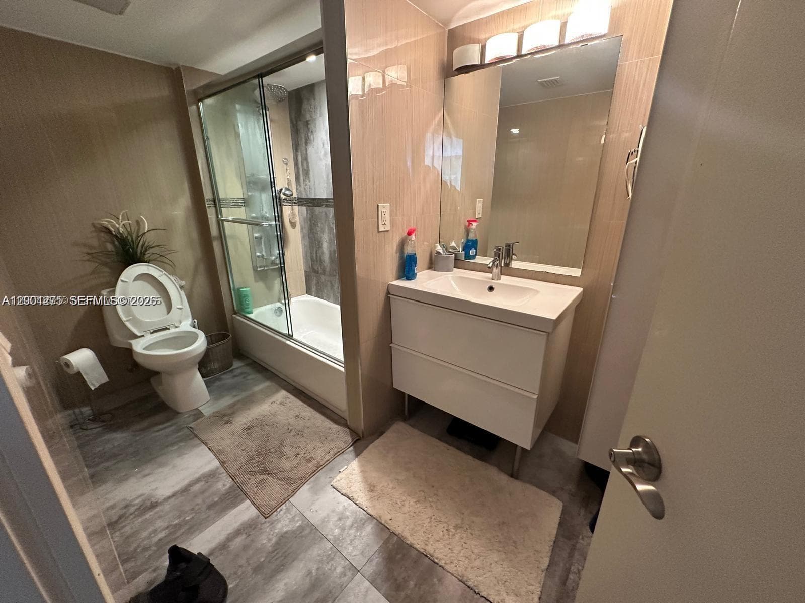 WINSTON TOWERS 600 · #2202 in Sunny Isles Beach - Photo 8