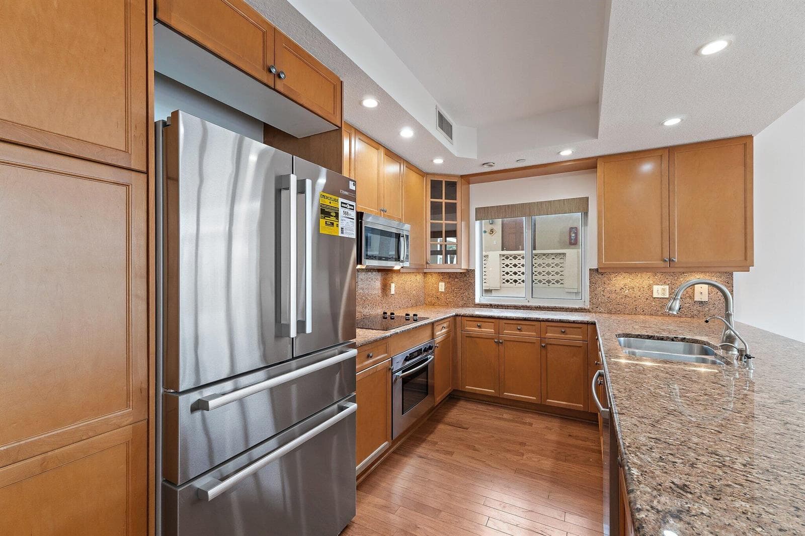 033-314InletWay-101-PalmBeachShores