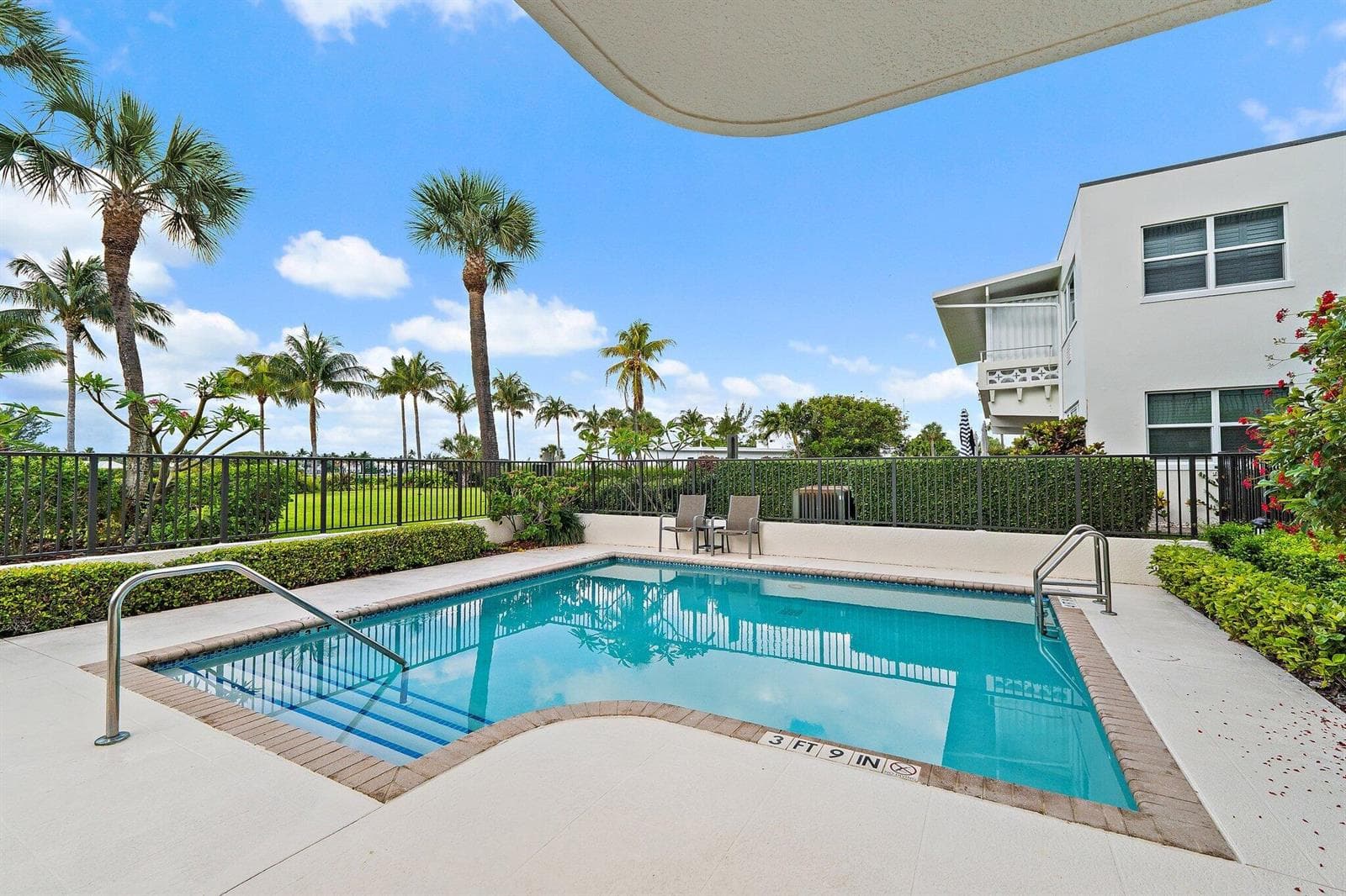009-314InletWay-101-PalmBeachShores