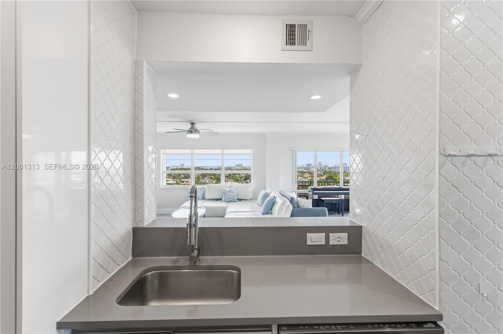 ESSEX TOWER · #1210 in Fort Lauderdale - Photo 12