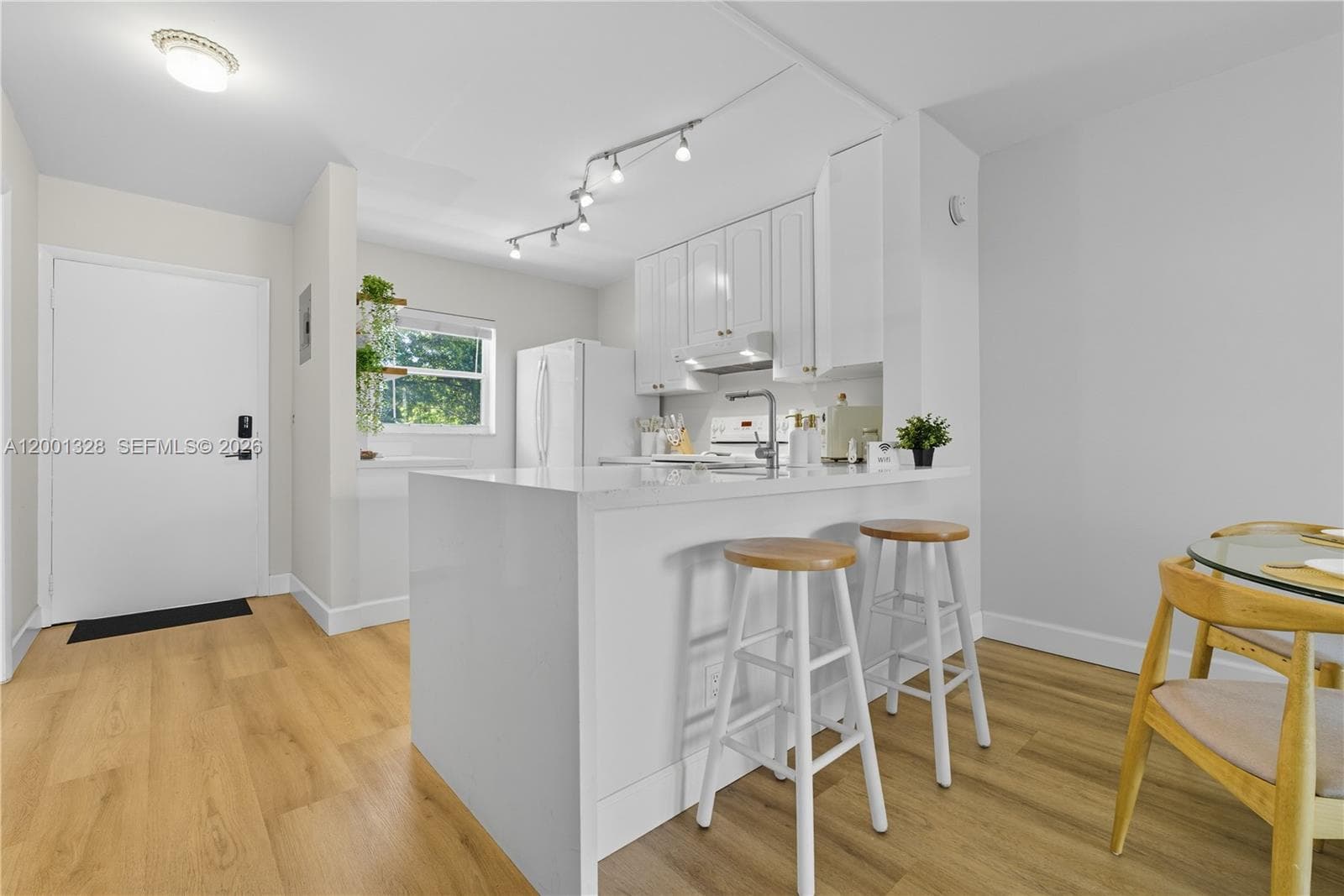 GARDENS BY THE SEA CONDO · #117 in Lauderdale By The Sea - Photo 12