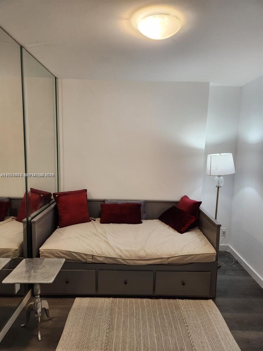 SEACOAST 5700 · #4N in Miami Beach - Photo 23