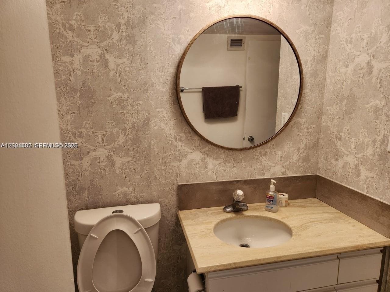 SEACOAST 5700 · #4N in Miami Beach - Photo 22
