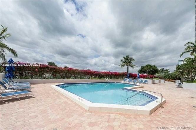 SEACOAST 5700 · #4N in Miami Beach - Photo 30
