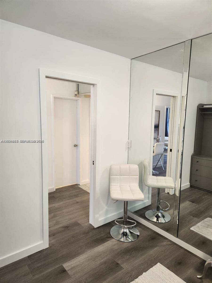 SEACOAST 5700 · #4N in Miami Beach - Photo 33