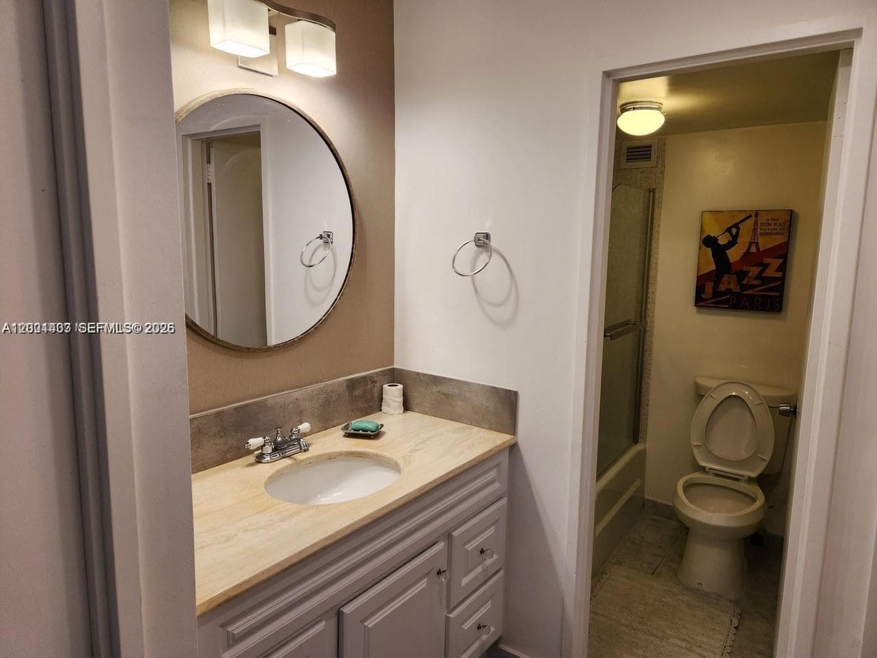 SEACOAST 5700 · #4N in Miami Beach - Photo 25