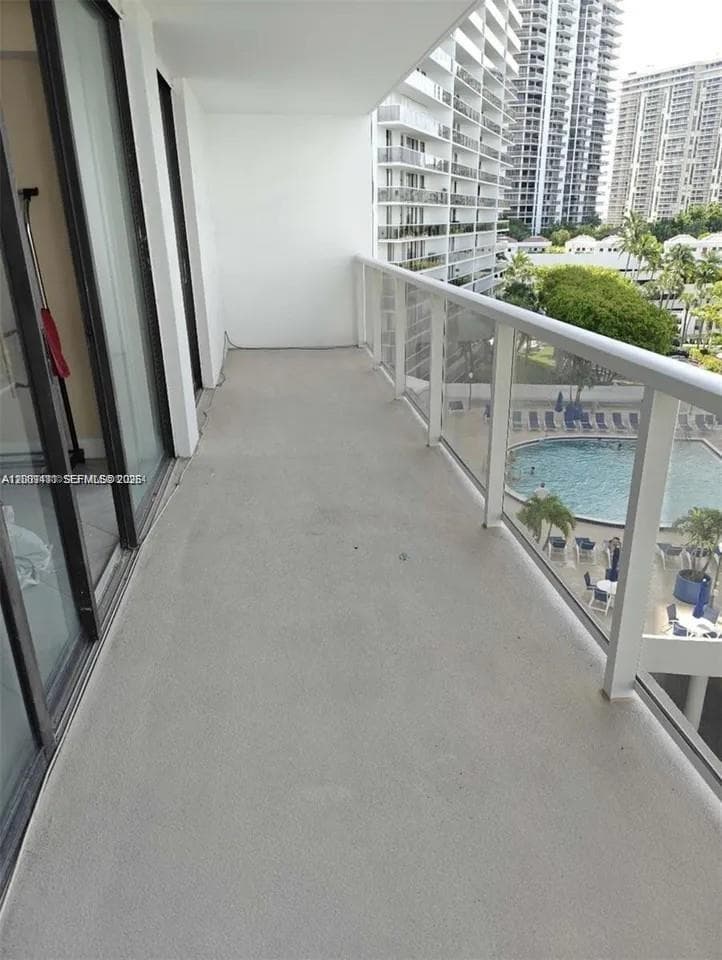 FLAMENCO CONDO-TOWER II · #705 in Aventura - Photo 10