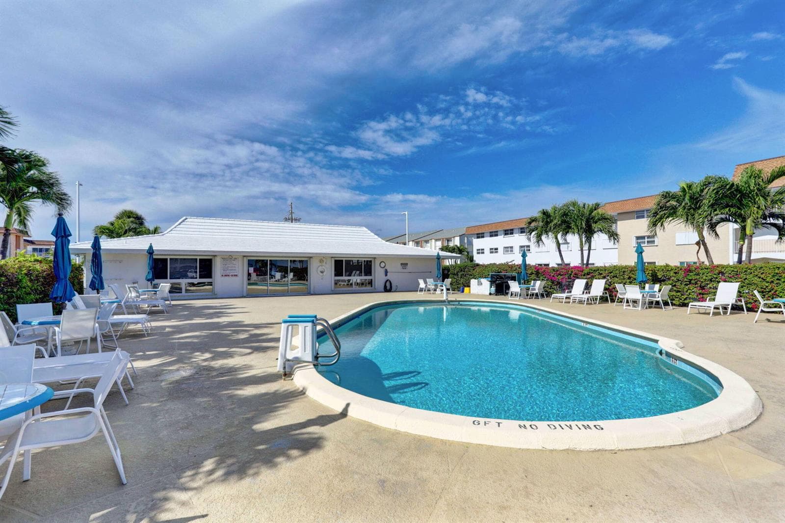 Comm Pool Area