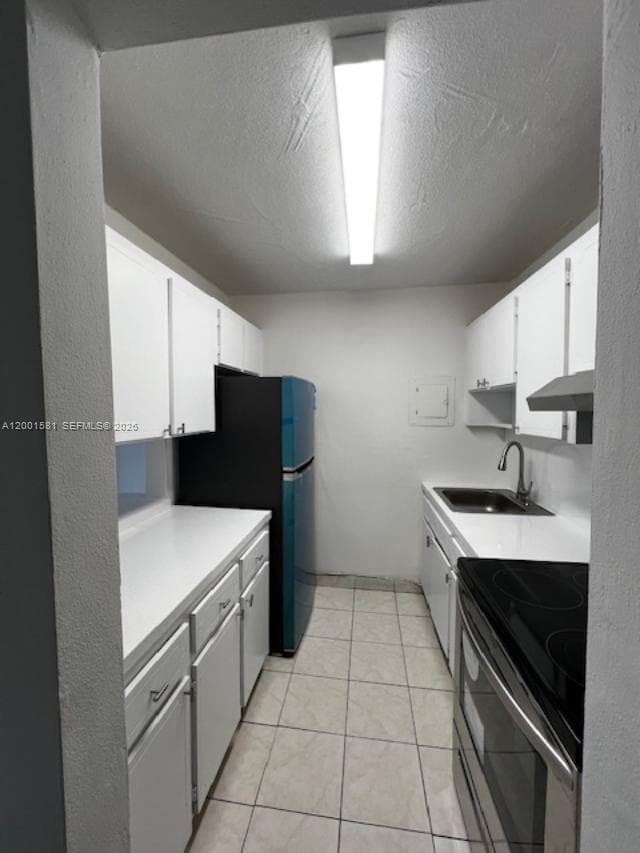 TOTALLY REMODELED KITCHEN WITH NEVER USED SS APPLIANCES