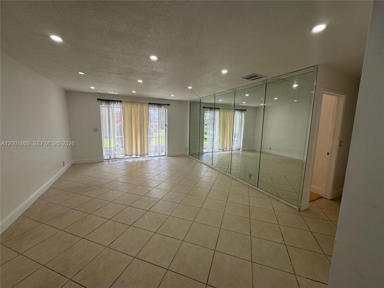 GOLDEN ISLES CONDO APTS · #115 in Hallandale Beach - Photo 7