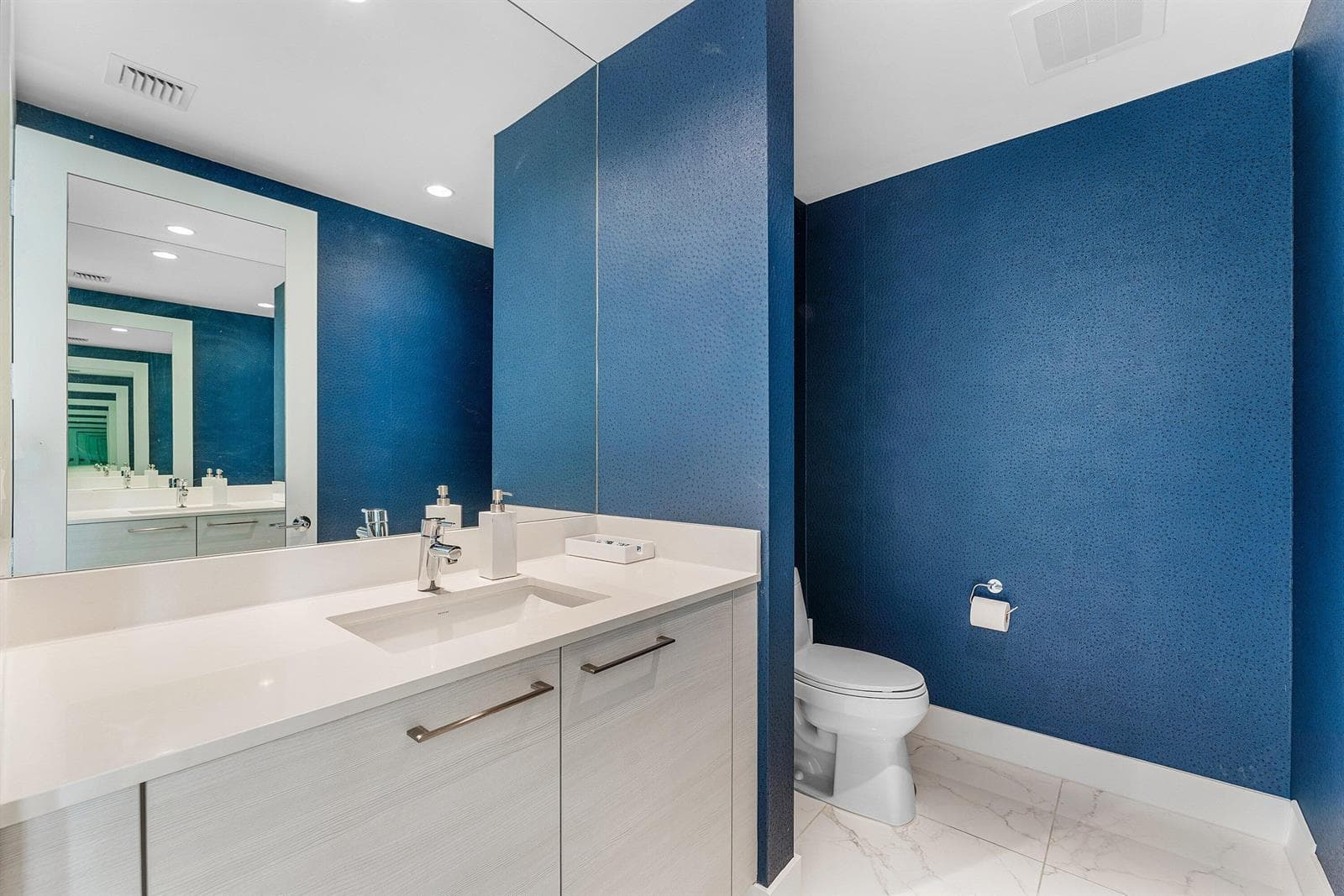 Powder Room