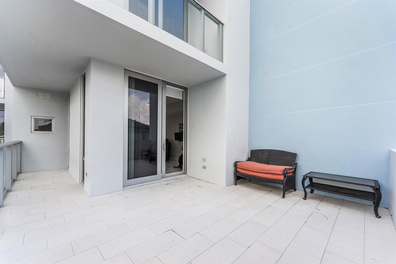 2nd Balcony - Large seating Area