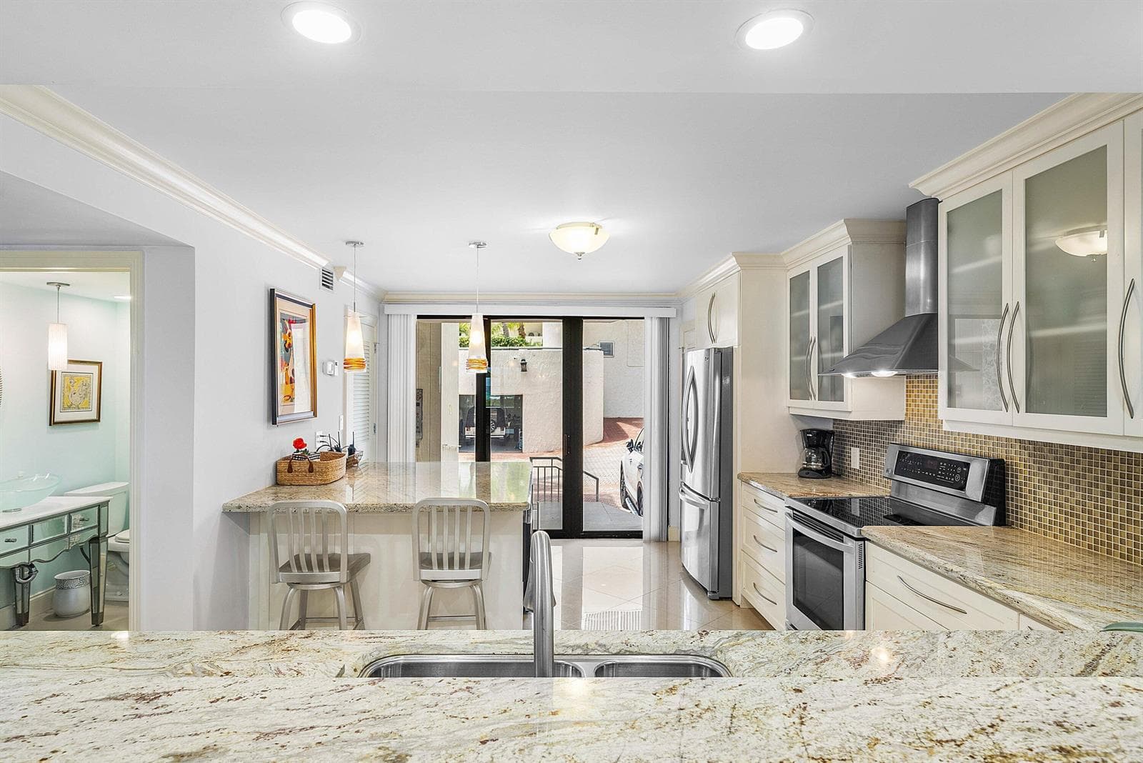 BEAUTIFUL UPDATED WHITE KITCHEN